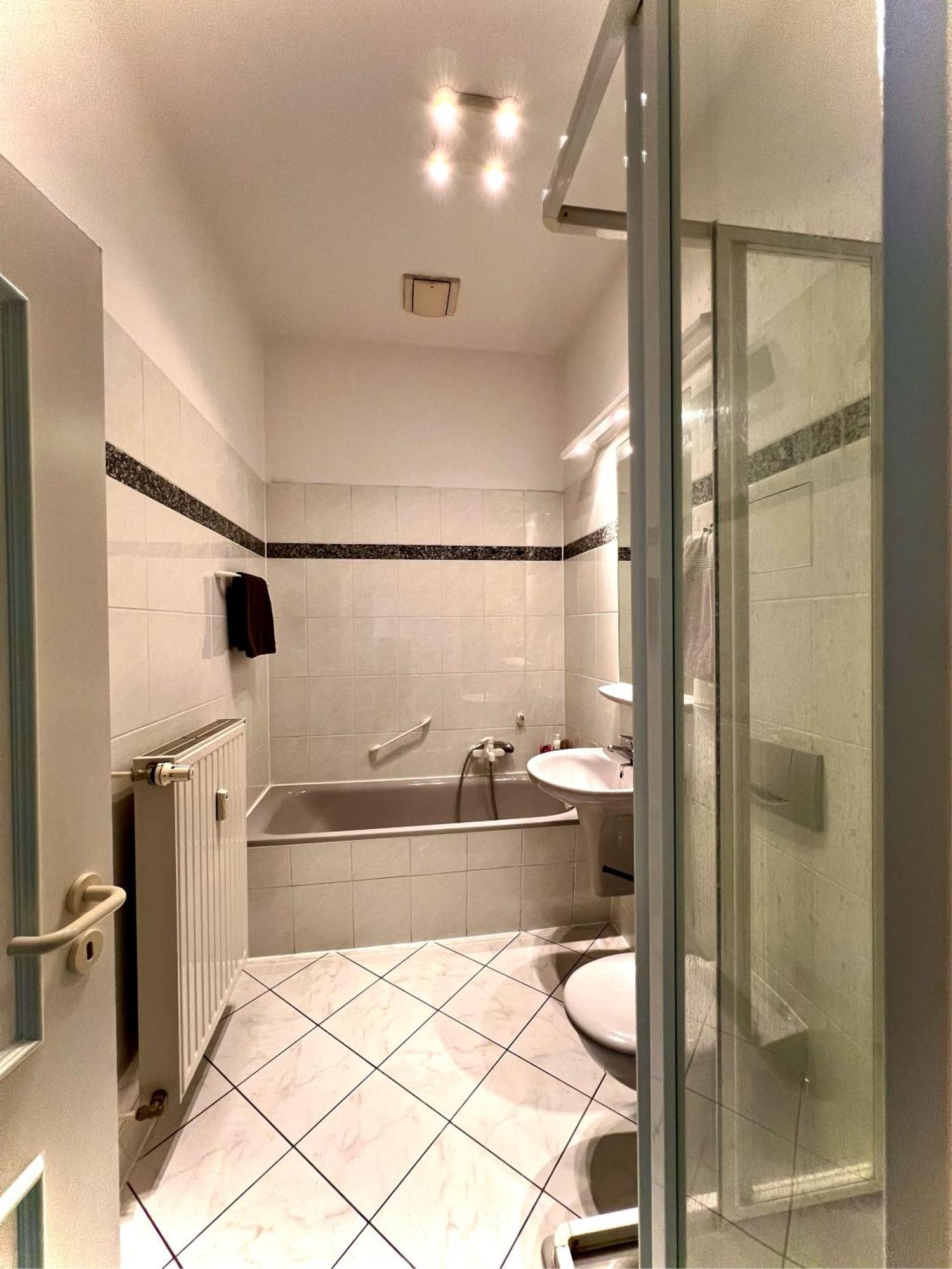 Apartment Hegelstrasse 19, Prachtstrasse Der Gruenderzeit